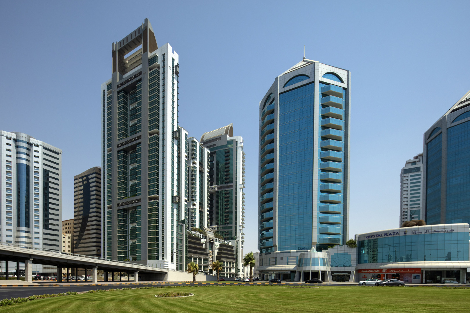 Отель Four Points by Sheraton Sharjah