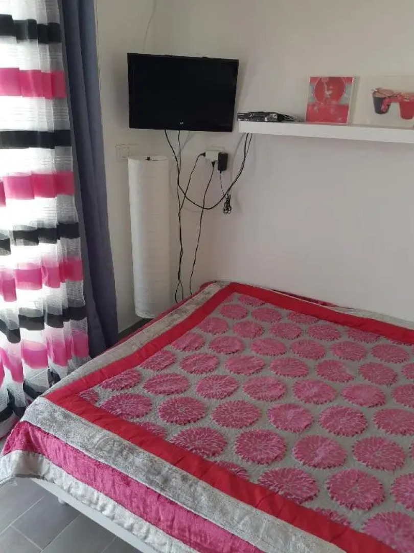 Studio sympa meublé avec parking privé