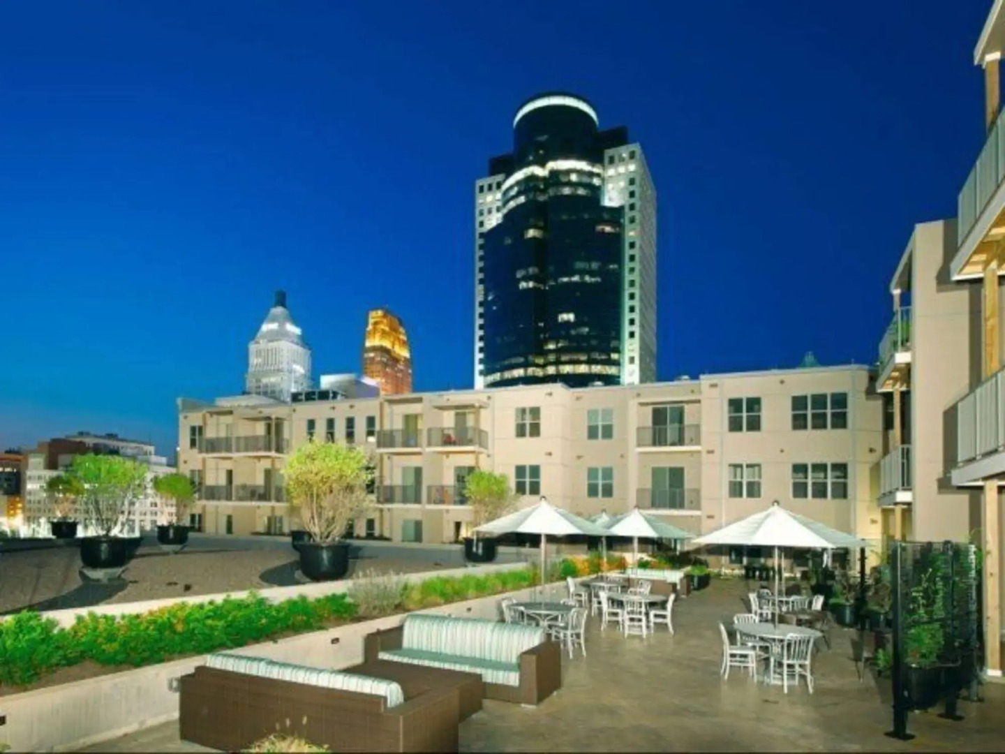 Bridgestreet at Current at the Banks