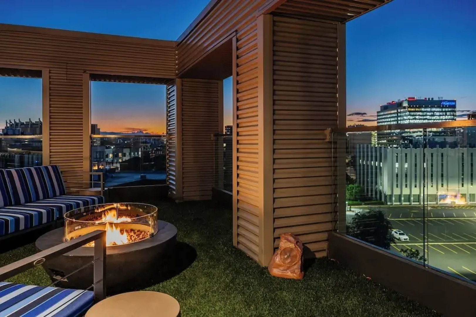 Luxury Apartments by Hyatus at Pierpont