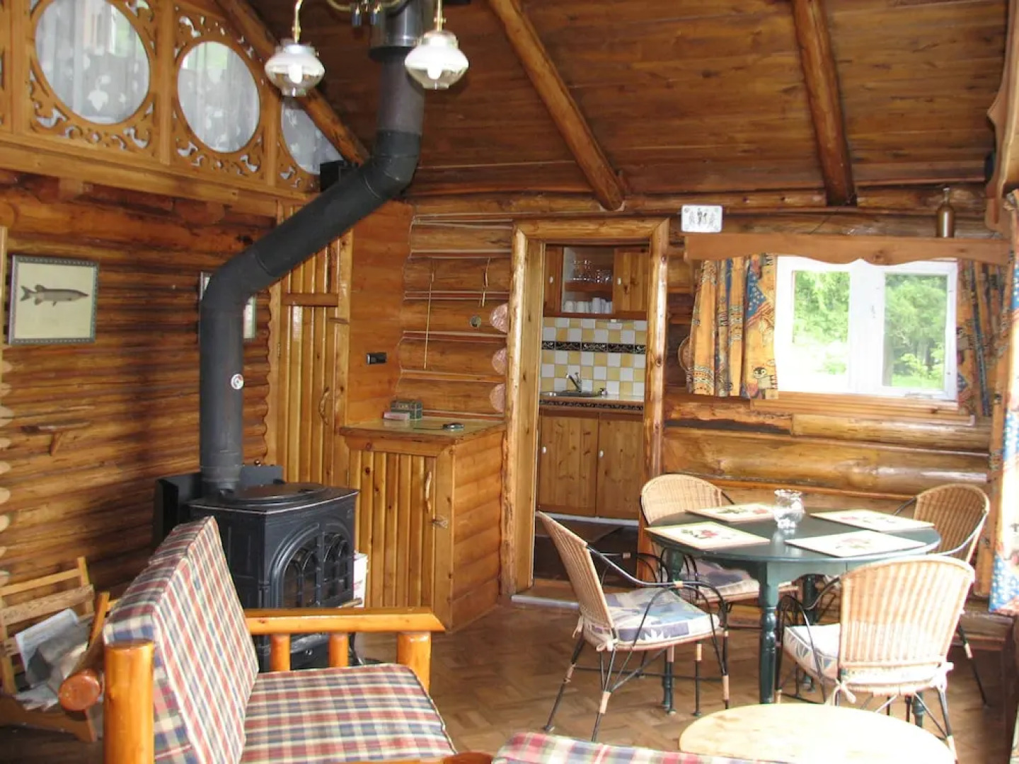 Kan-à-Mouche Pourvoirie Auberge et Chalets