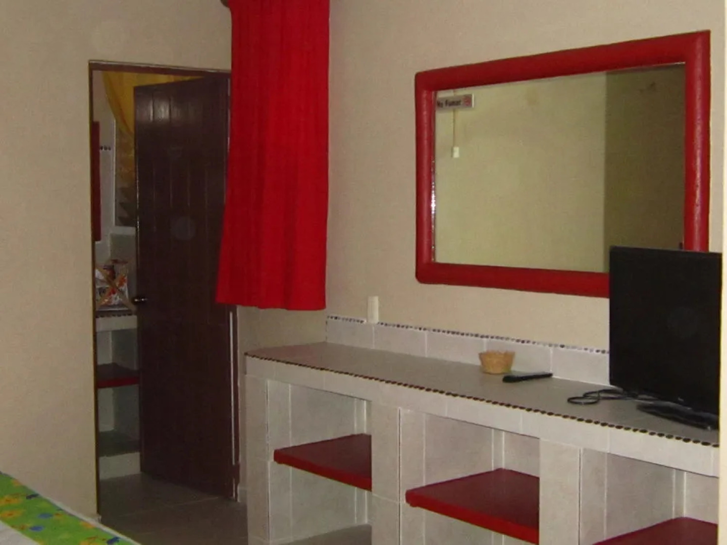 Hotel Villas Amarillas