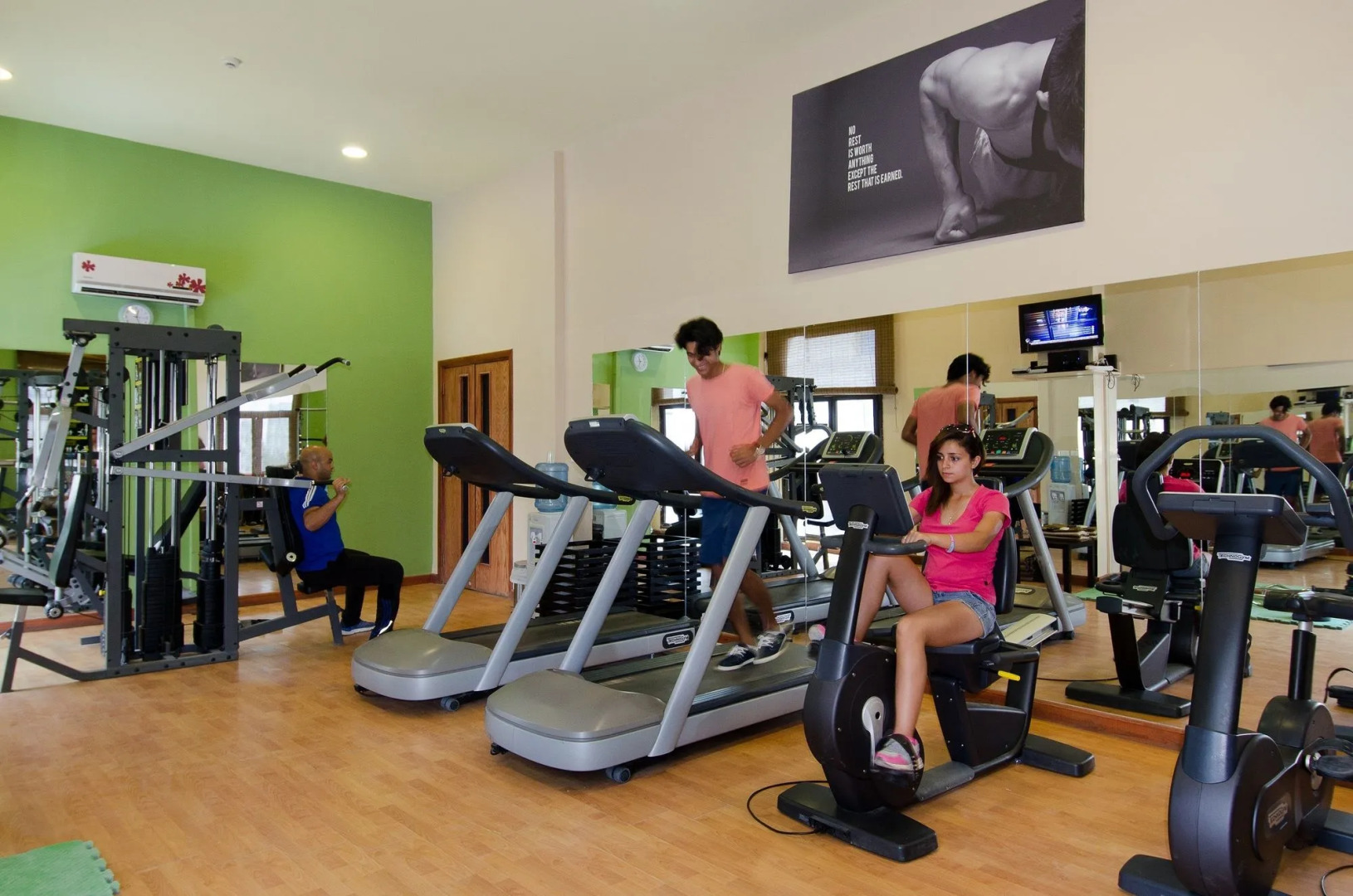 Swiss Inn Teda Hotel & Aquapark