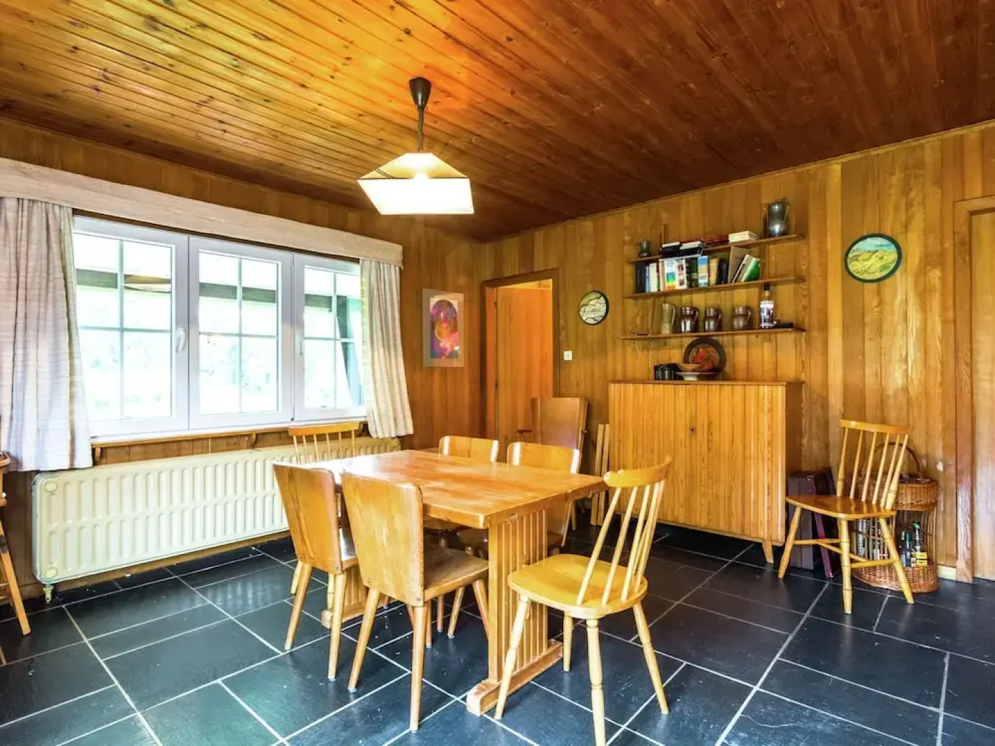 Detached Chalet With Views of the Lake of Butgenbach in the Middle of Nature