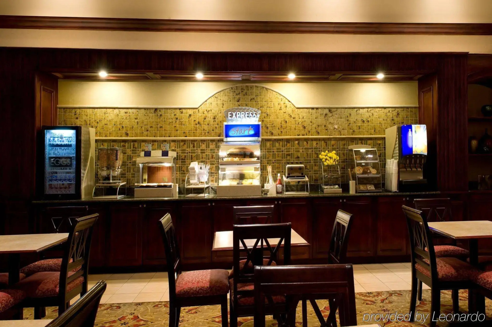 Holiday Inn Express Hotel & Suites DFW Airport South by IHG