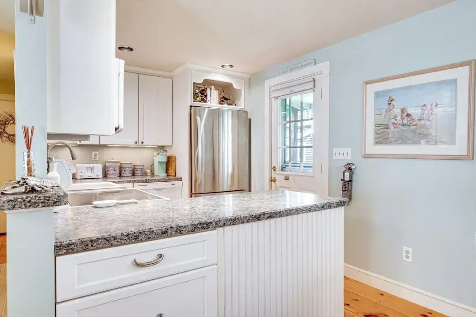 Walk to Goose Rocks Beach: Quiet Townhome w/ Patio