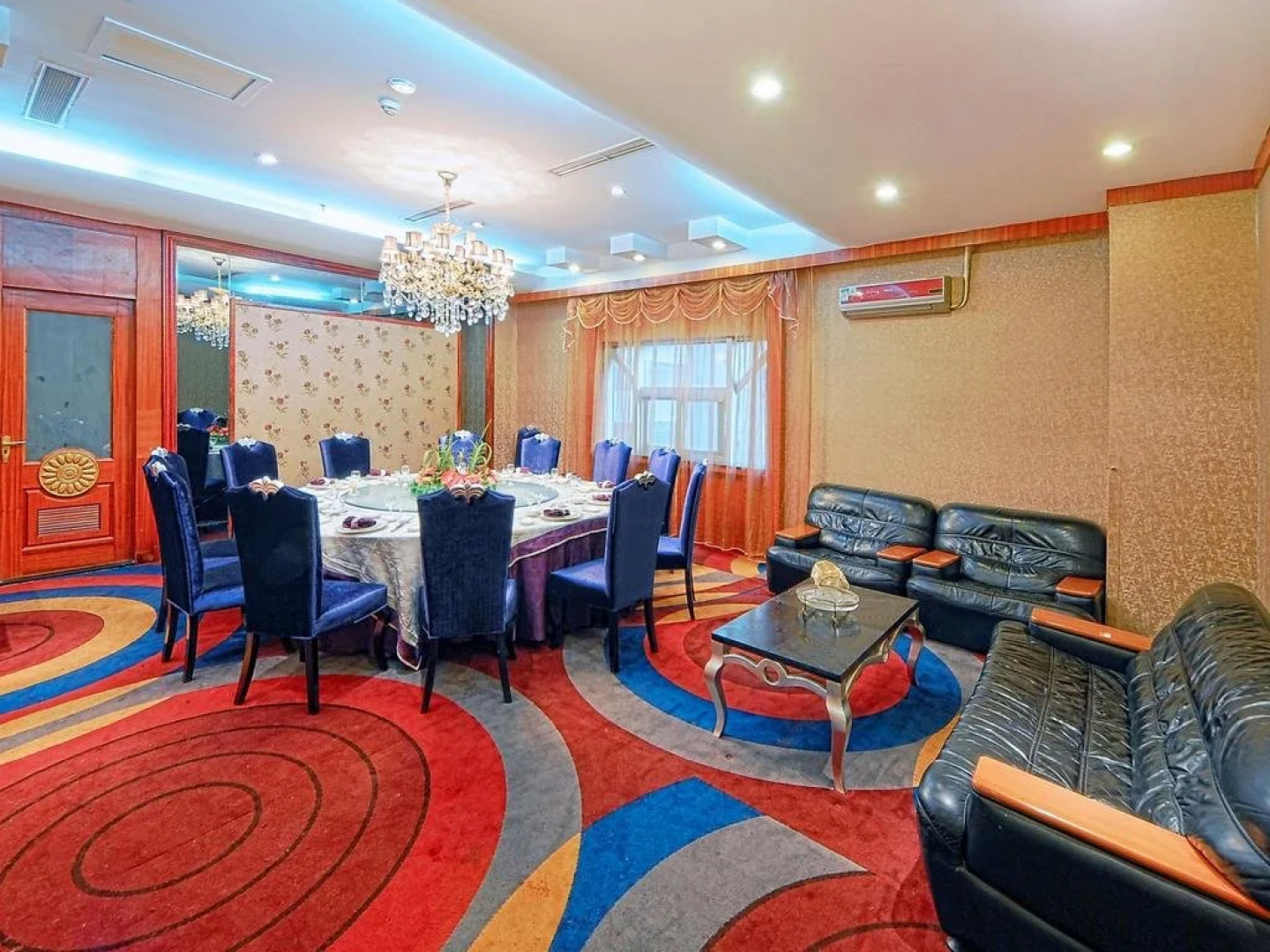 Legend Holiday Hotel