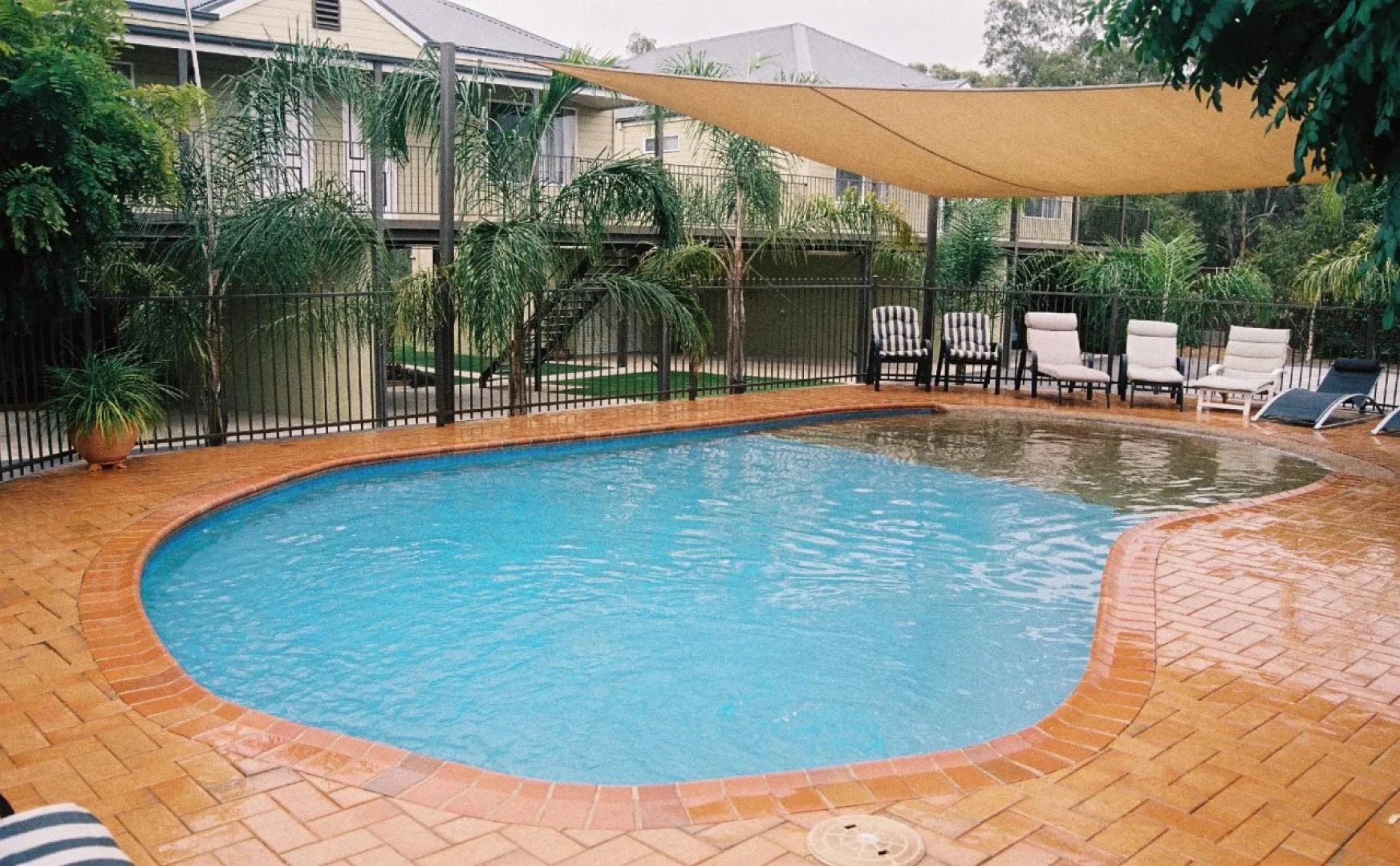 Bridges on Meninya Motel & Apartments