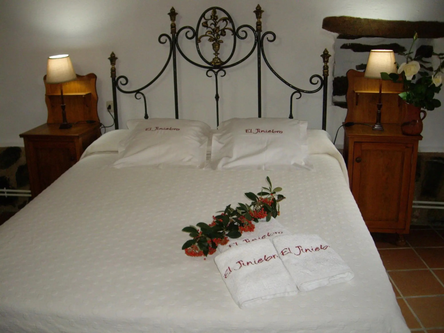 Modern Farmhouse in Valencia de Alcántara With Pool