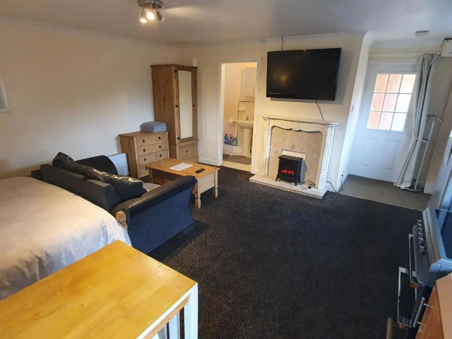 Sherwood Studio Annexe 1 Bedroom Entire Property