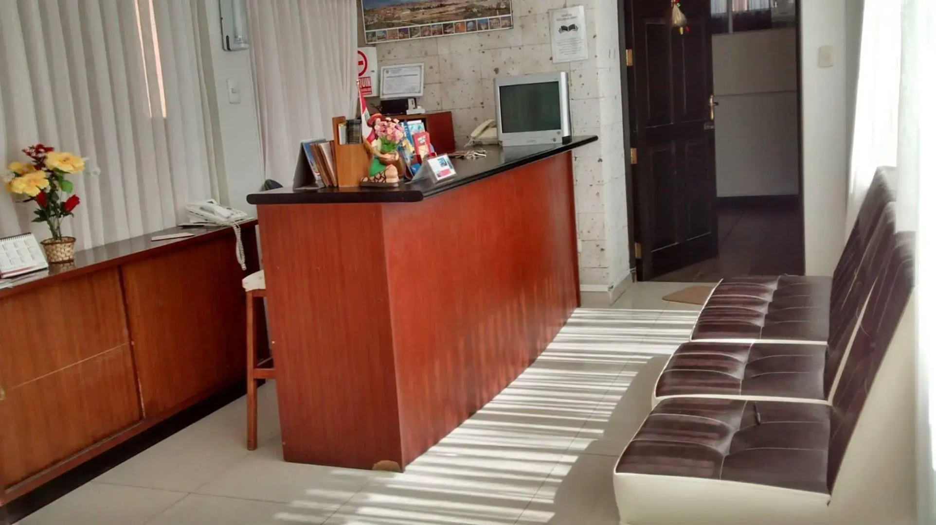 Hostal Los Angeles Amigos Inn
