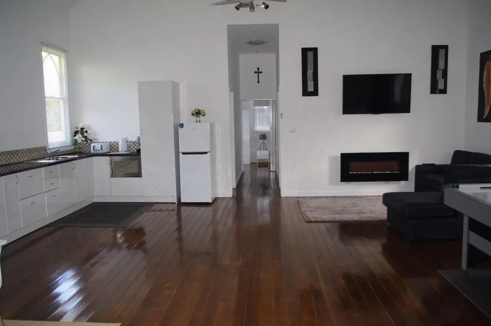 Lake Tyrrell Accommodation Sea Lake