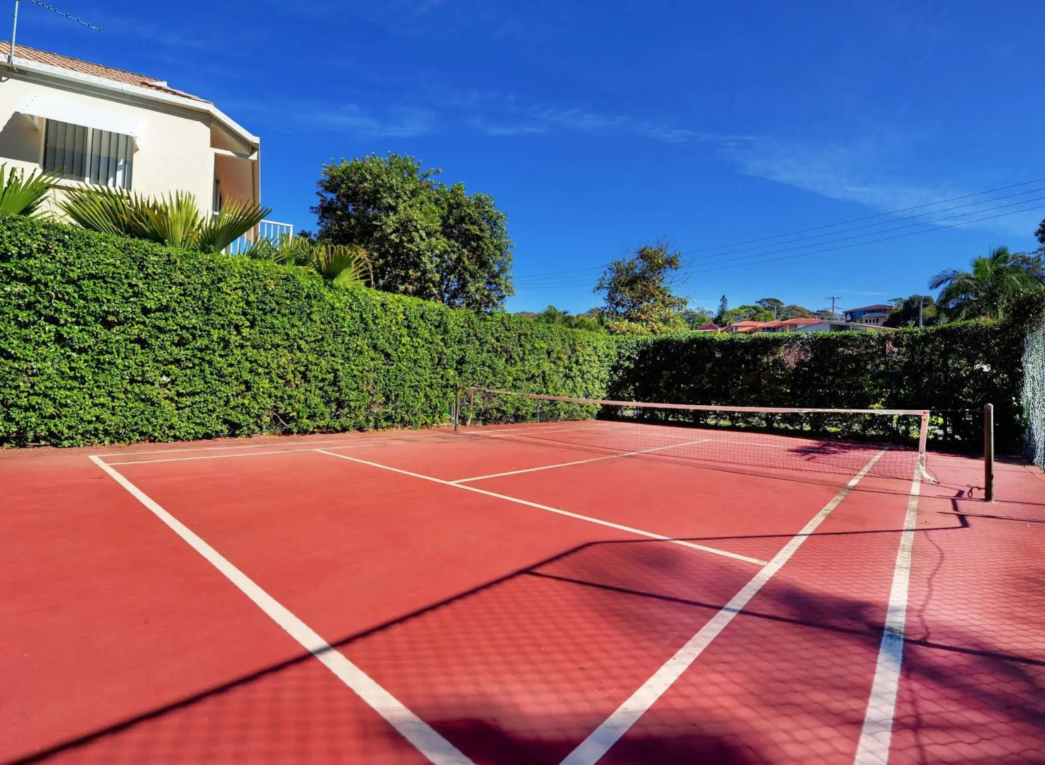 Smugglers on the Beach