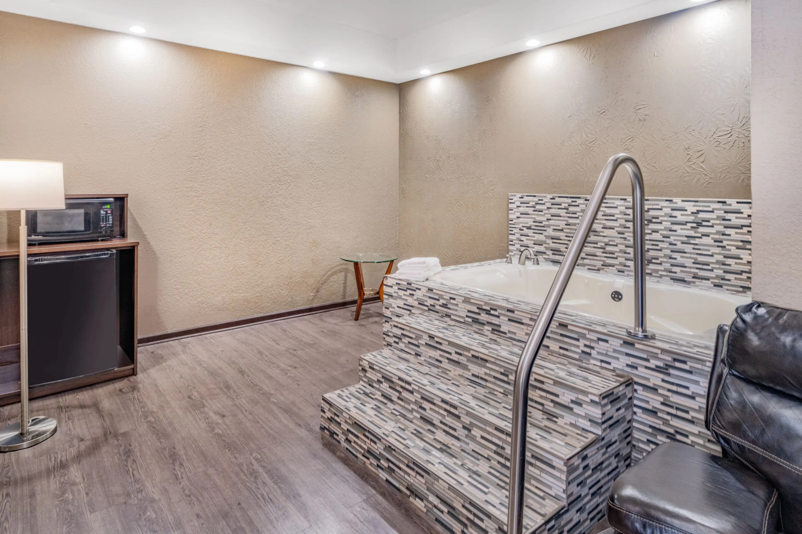 Travelodge by Wyndham Fort Wayne North