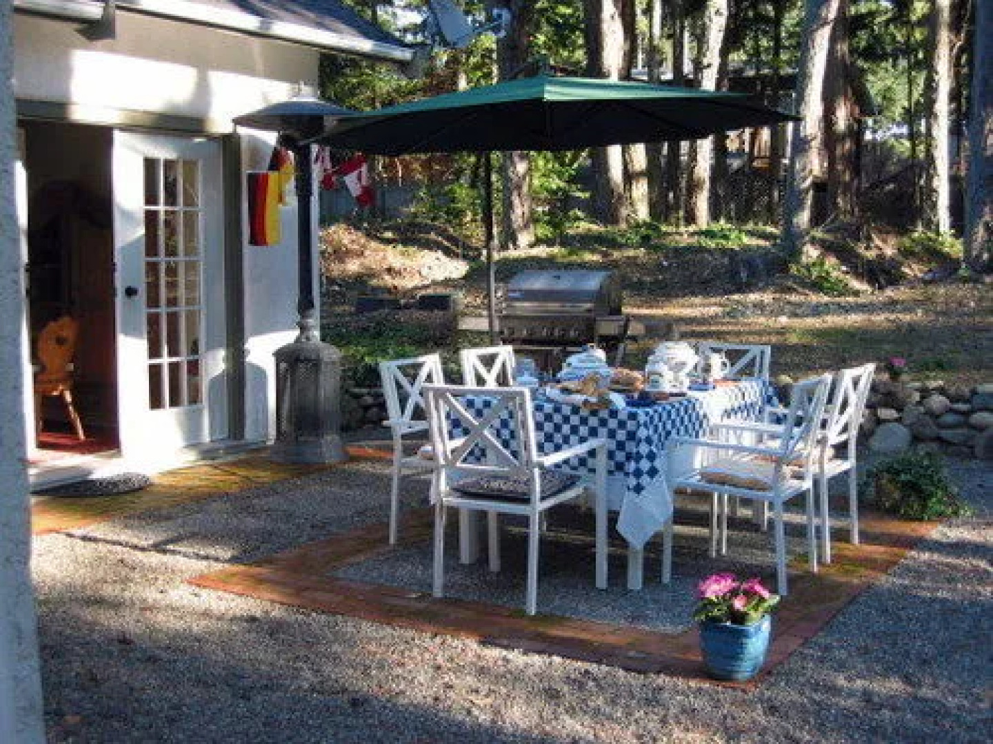 Charm of Qualicum Bed and Breakfast