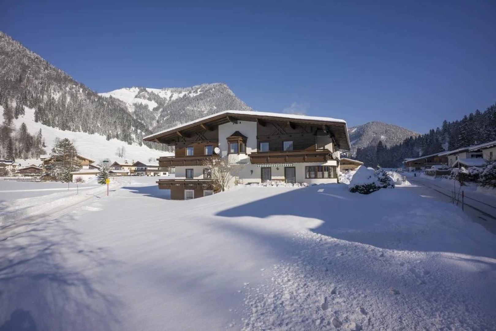 Appartementhaus Montana KG