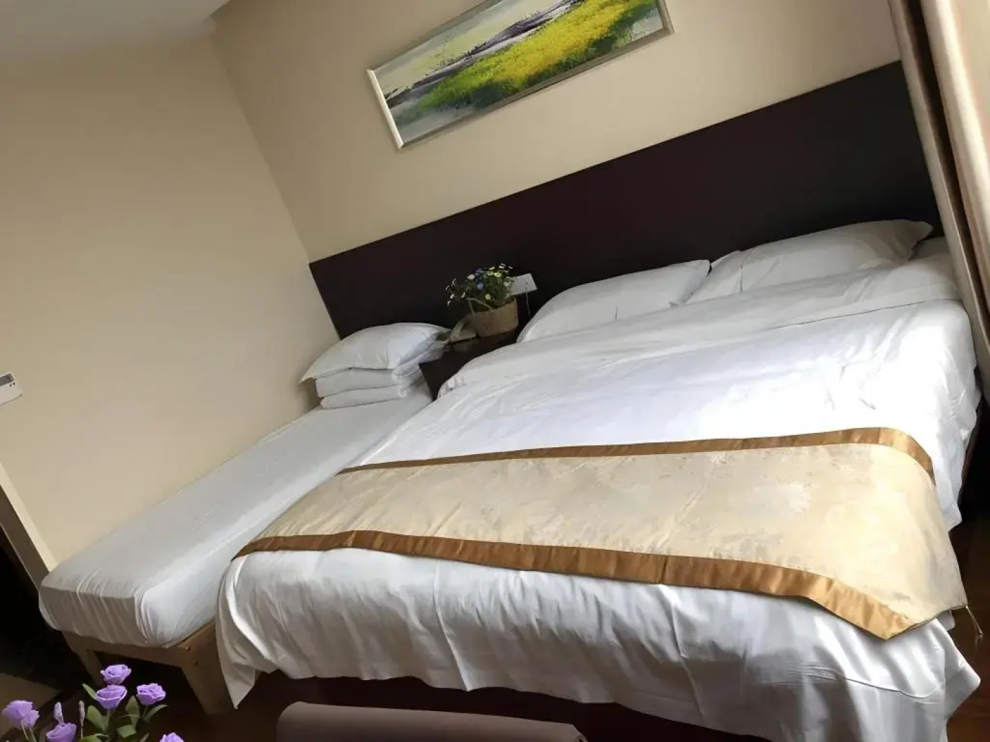 GreenTree Inn Jiangsu Wuxi New District High Speed Rail Station Newland Family Express Hotel