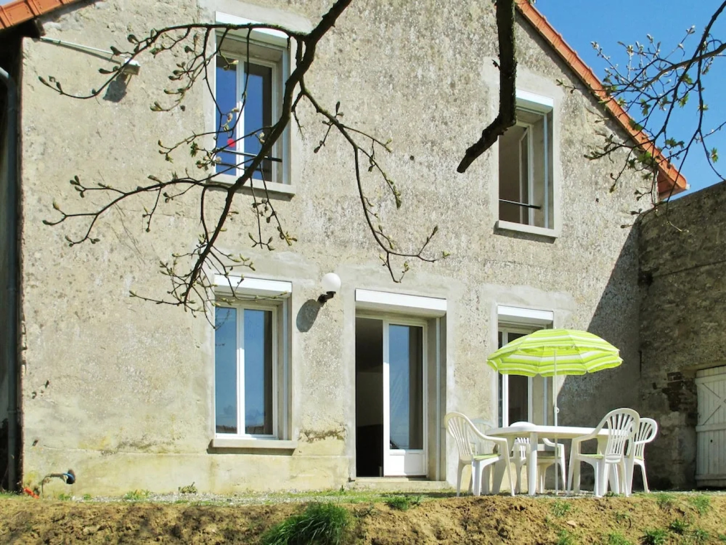 House With 3 Bedrooms in Monthenault, With Enclosed Garden and Wifi -