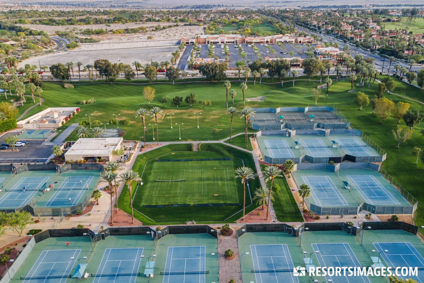 Marriott's Desert Springs Villas