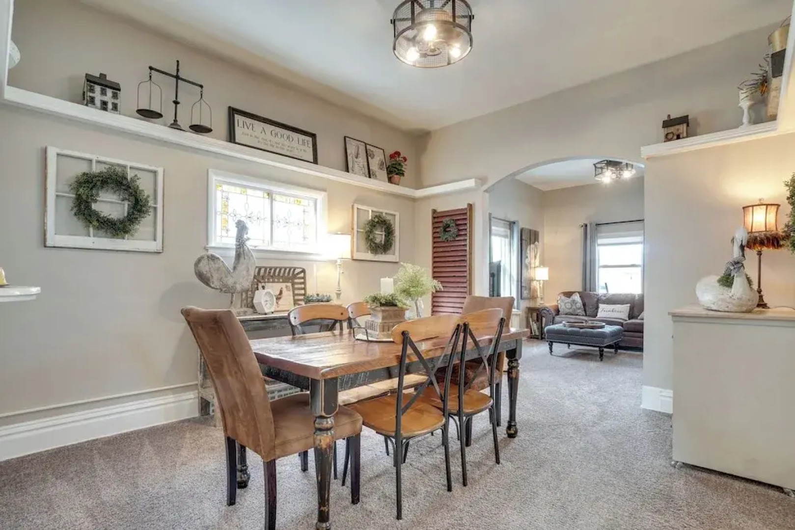 Walk to University: Dtown Laramie Home!