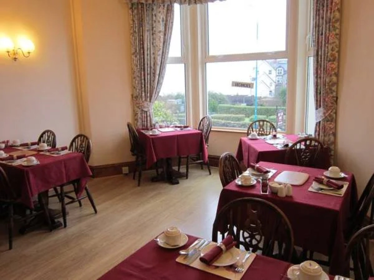 Min y Gaer Guest House