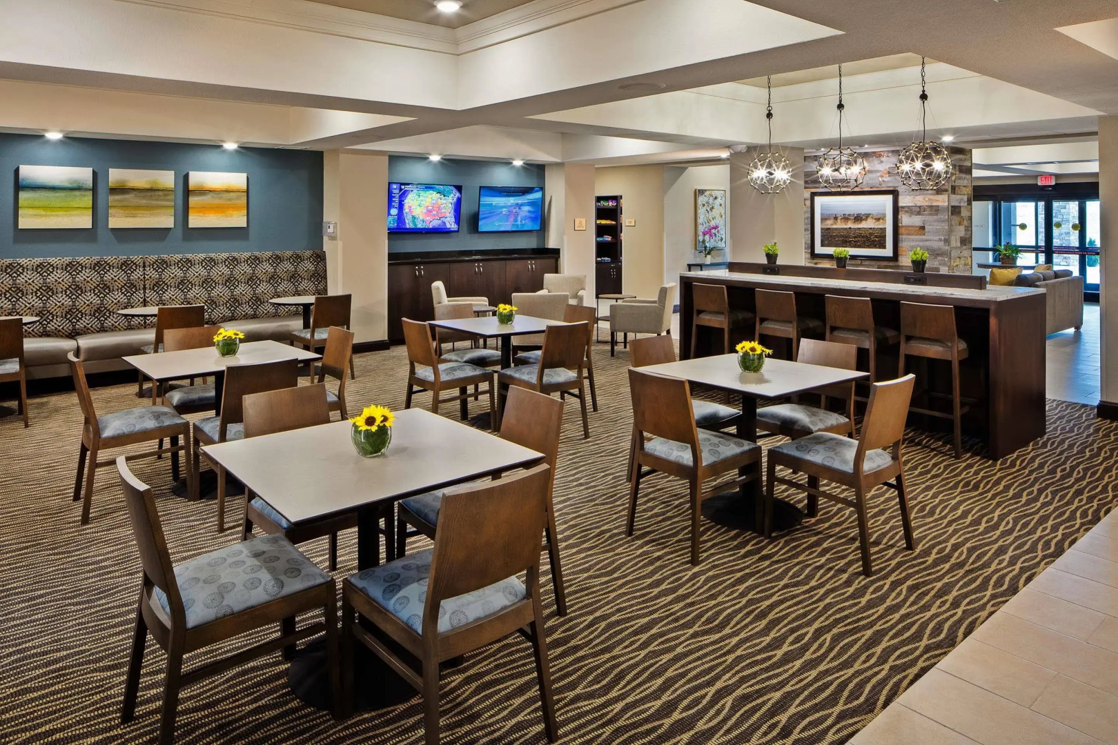 Best Western Plus Overland Inn