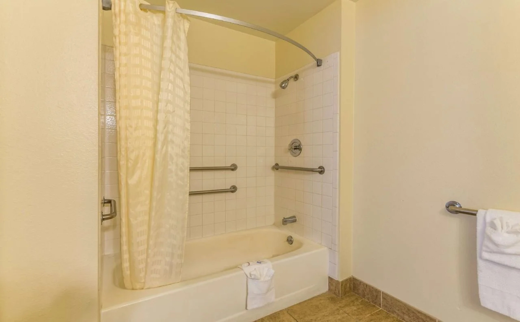 Hillstone Inn Tulare, an Ascend Collection Hotel