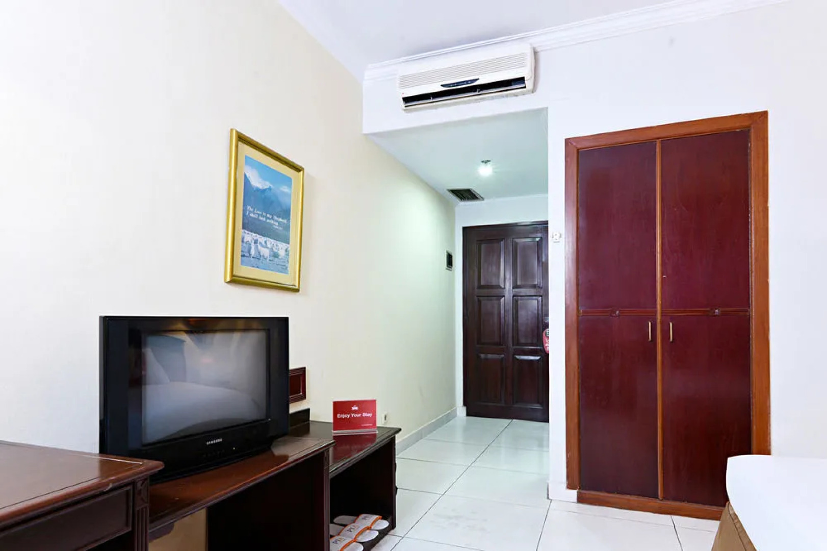 ZenRooms Soekarno Hatta Buah Batu