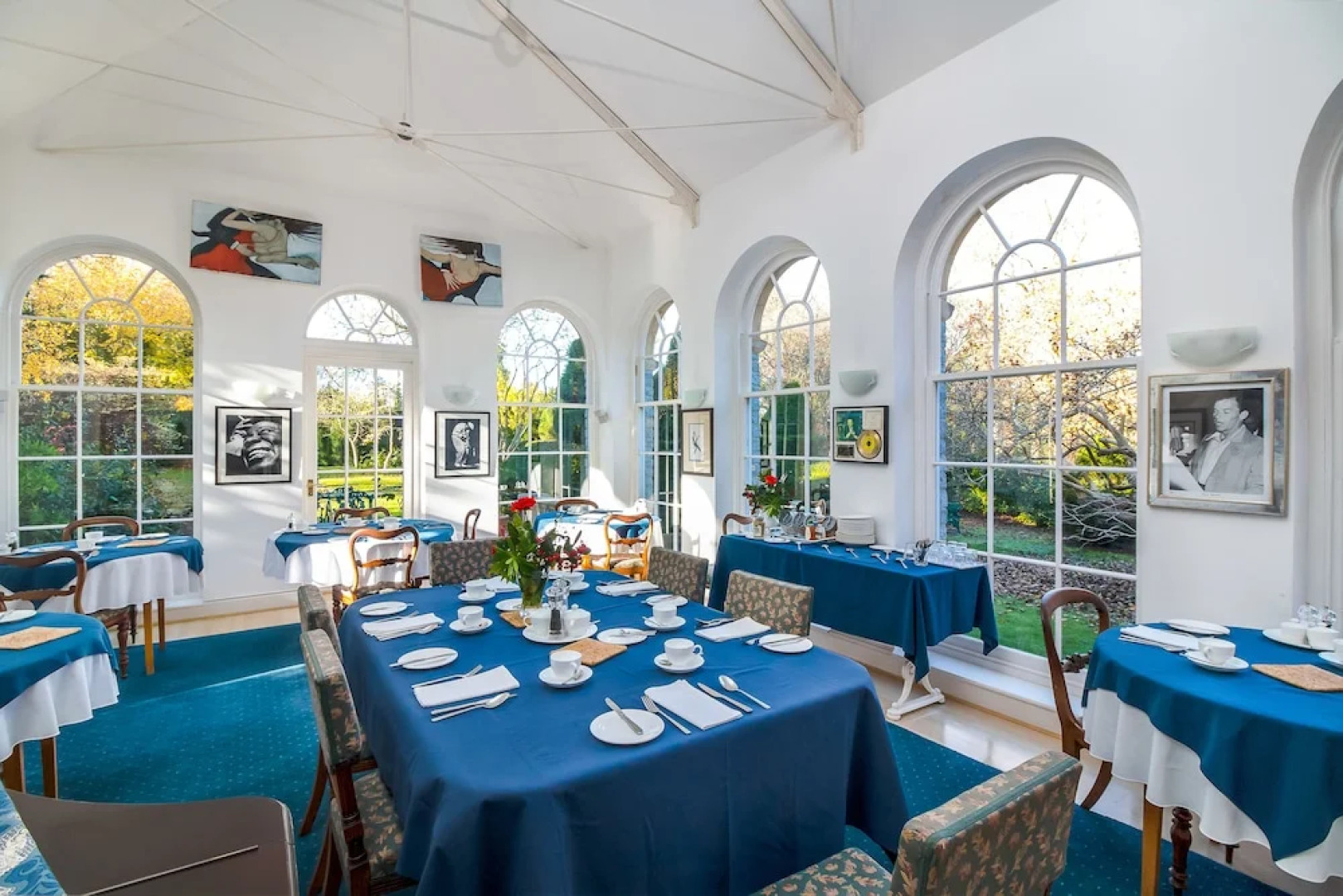 The Lynch Country House