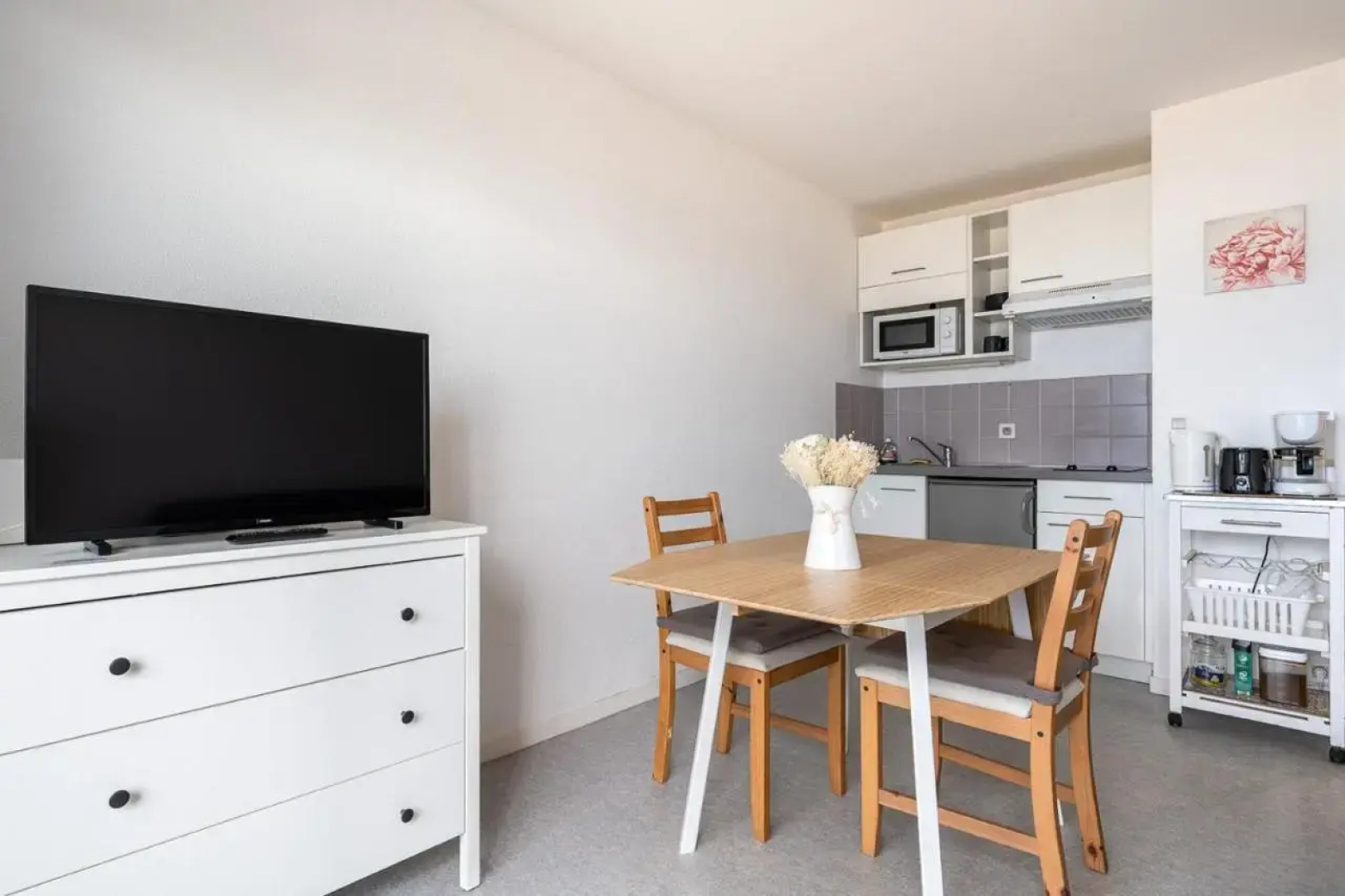 Charmant appartement face à la Mer avec balcon