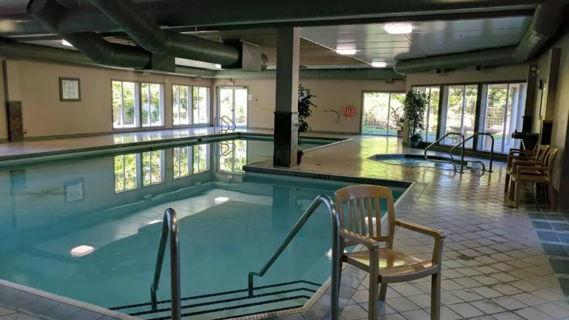 Pacific Shores Resort & Spa