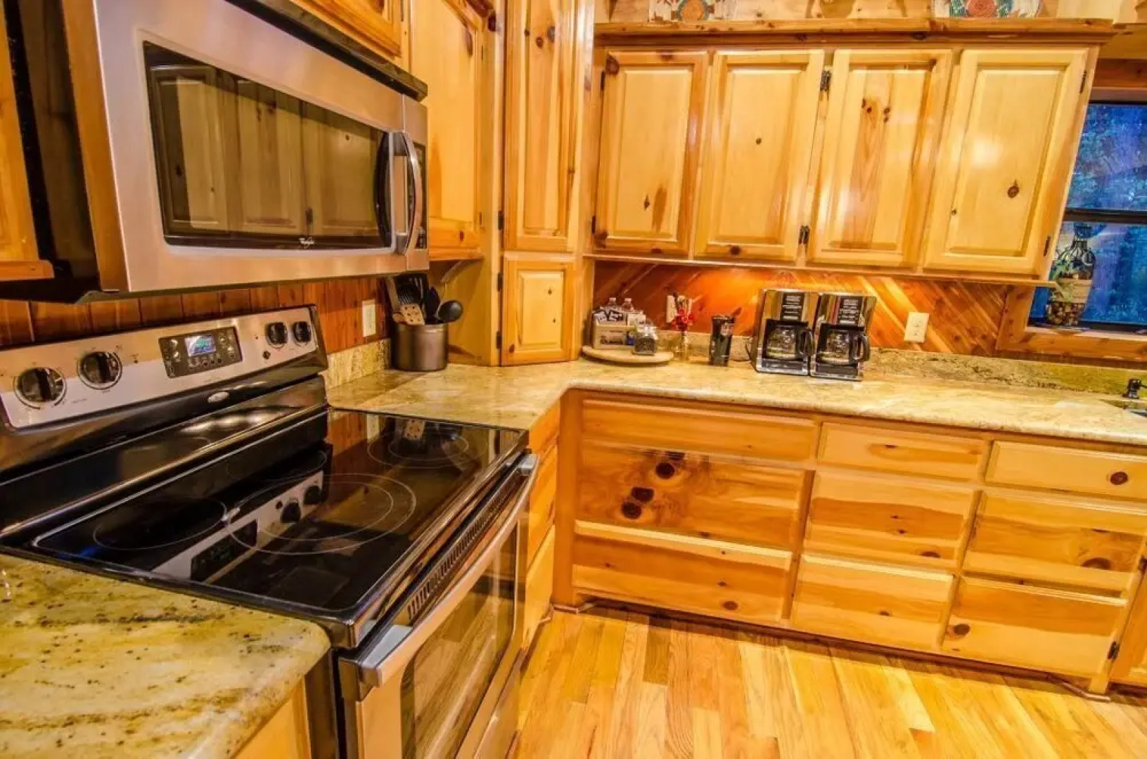 Leaping Lizard Lodge - 4 Br Cabin