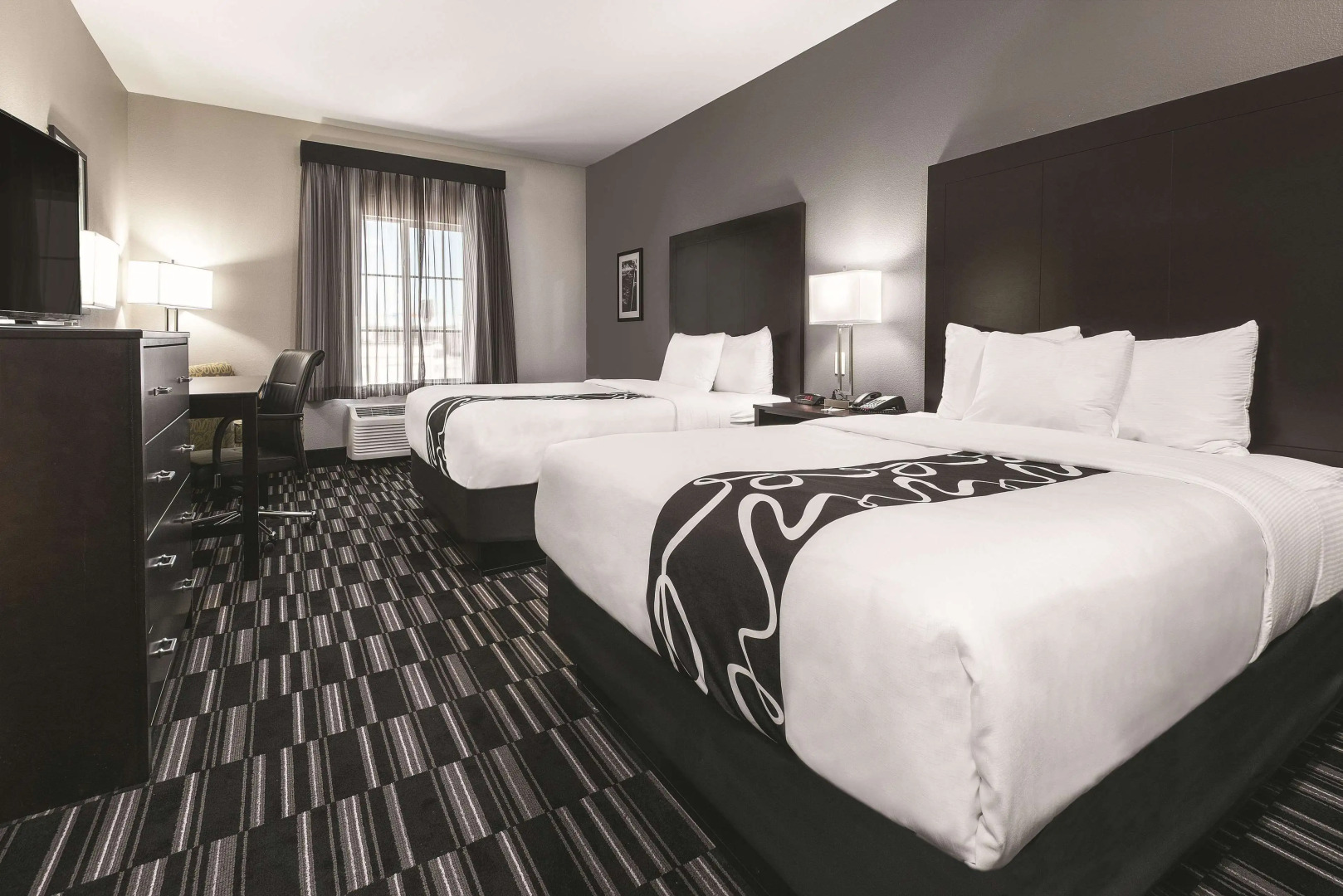 La Quinta Inn & Suites by Wyndham Fort Worth West - I-30