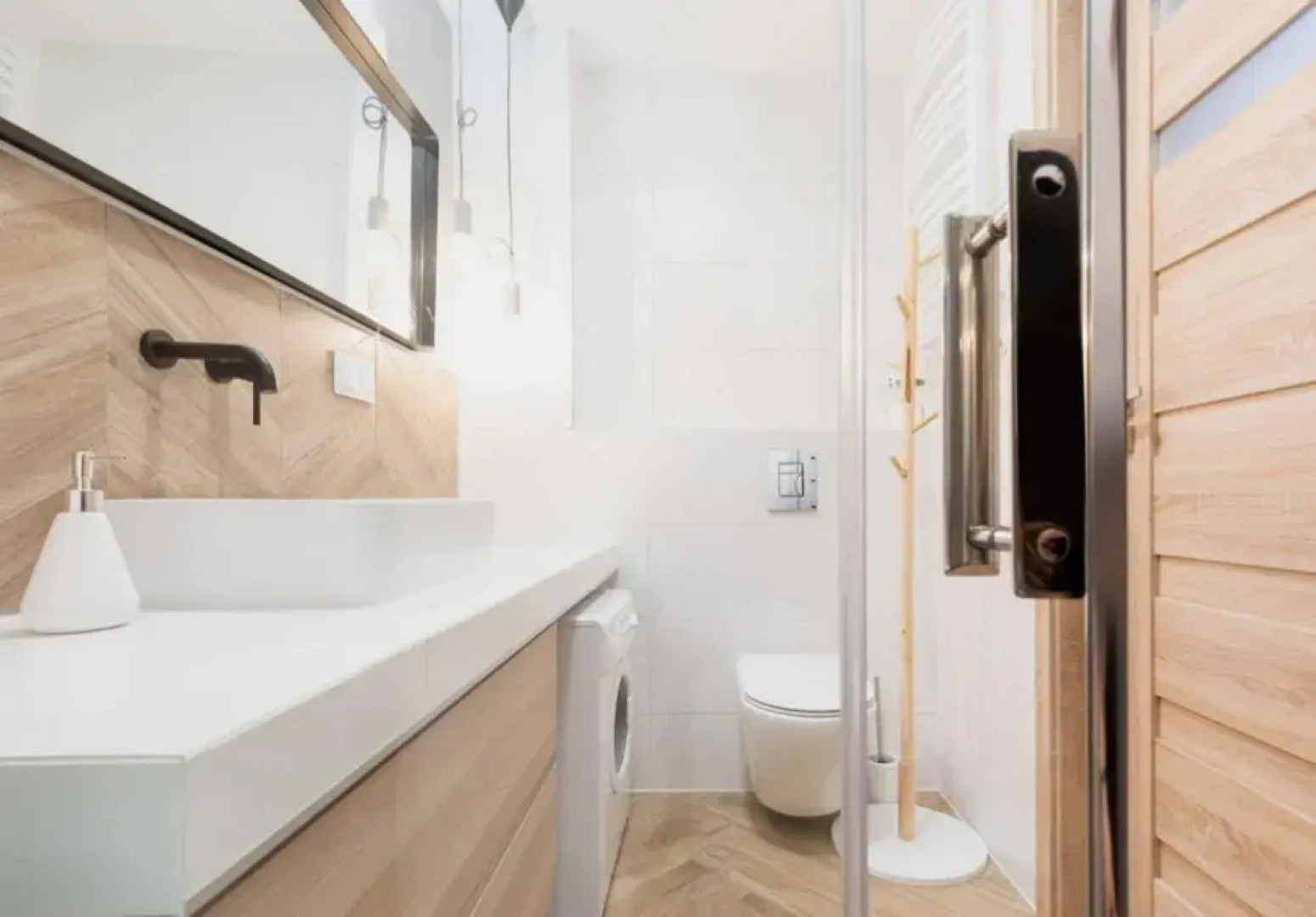 Sailor 7 Z bocznym widokiem na morze