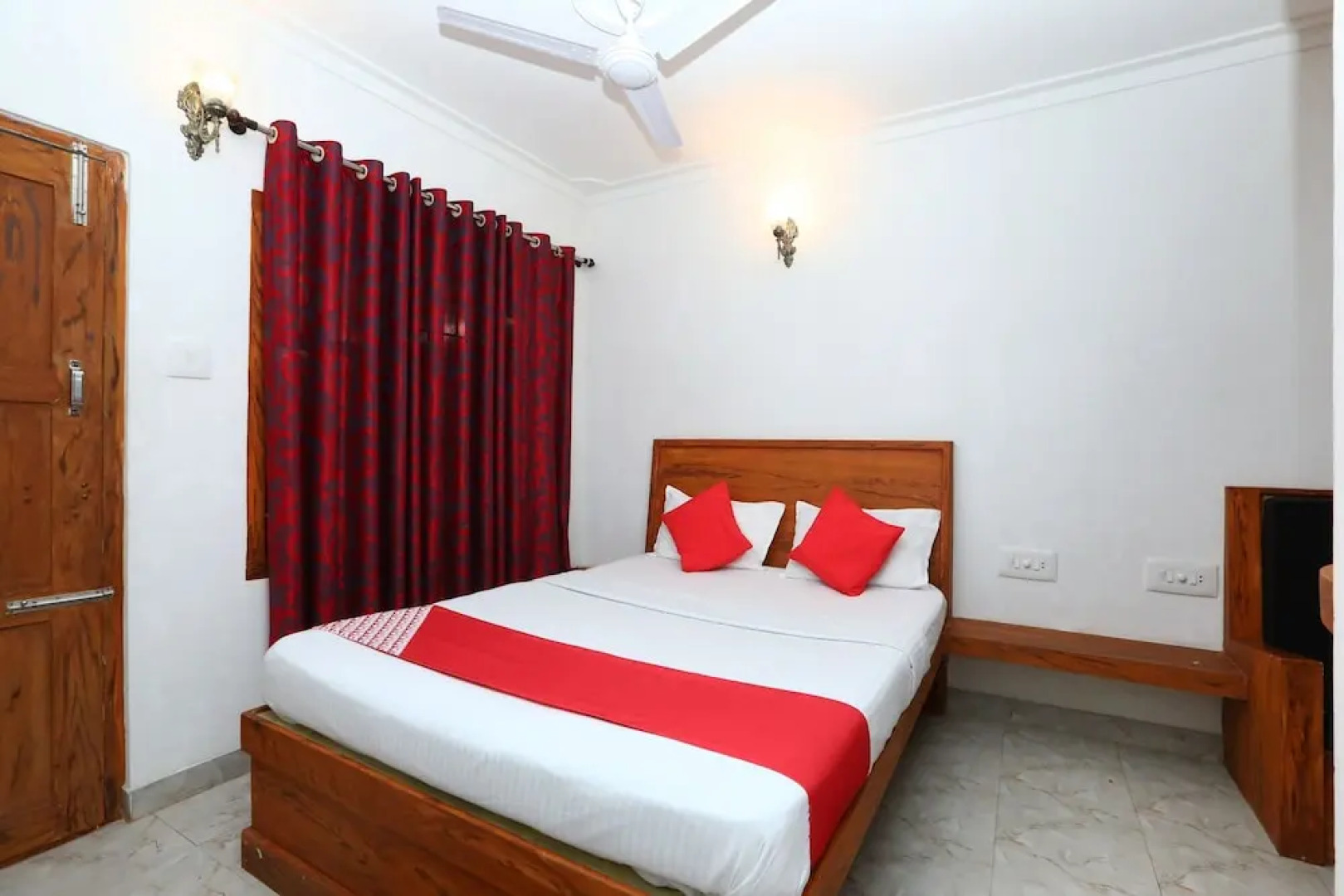 OYO 22437 Jungle Hut