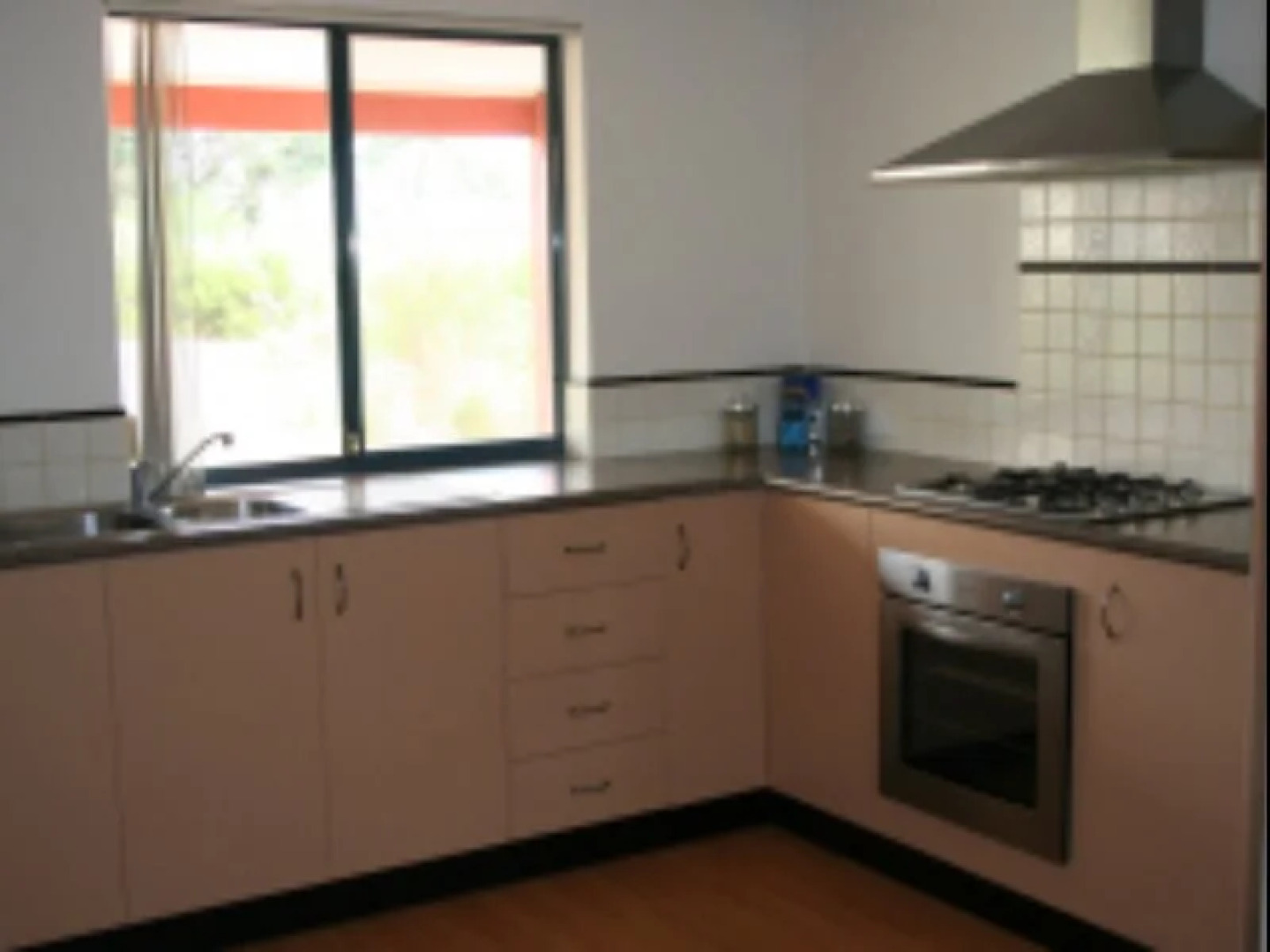 Cosy Corner Beach Cottages