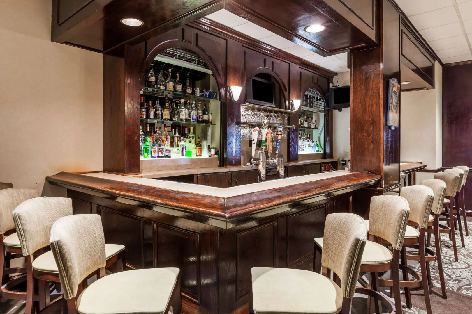 Albany Ramada Plaza Hotel