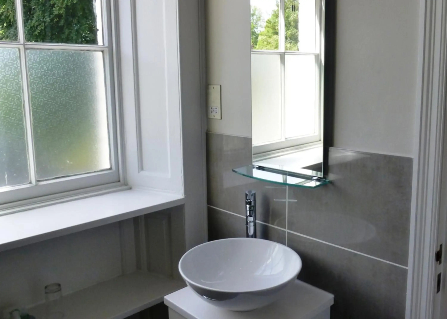 The Riverside House Hotel