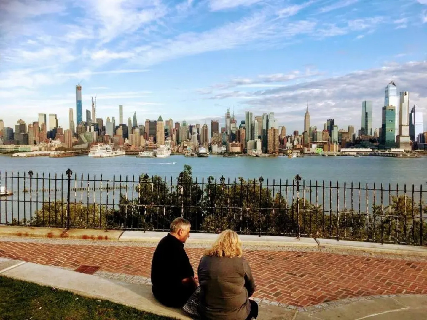 2cozy Apt W/ Fast Transportation To New York City