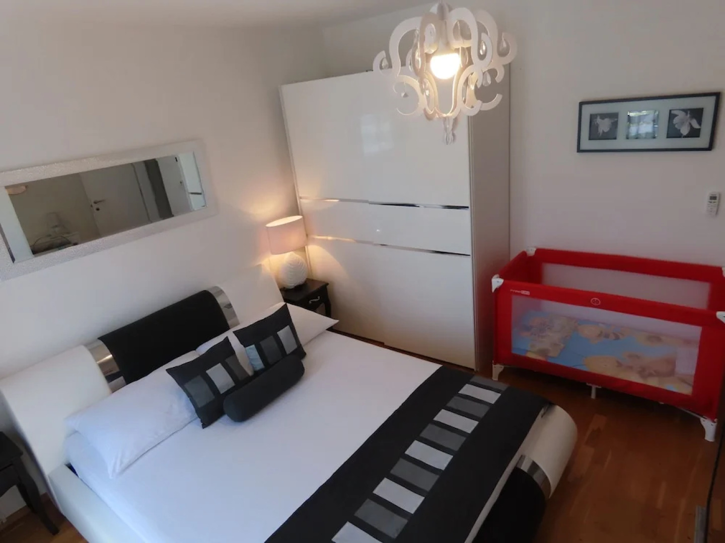 Villa Doris With Heated Pool gym and Kids Playground