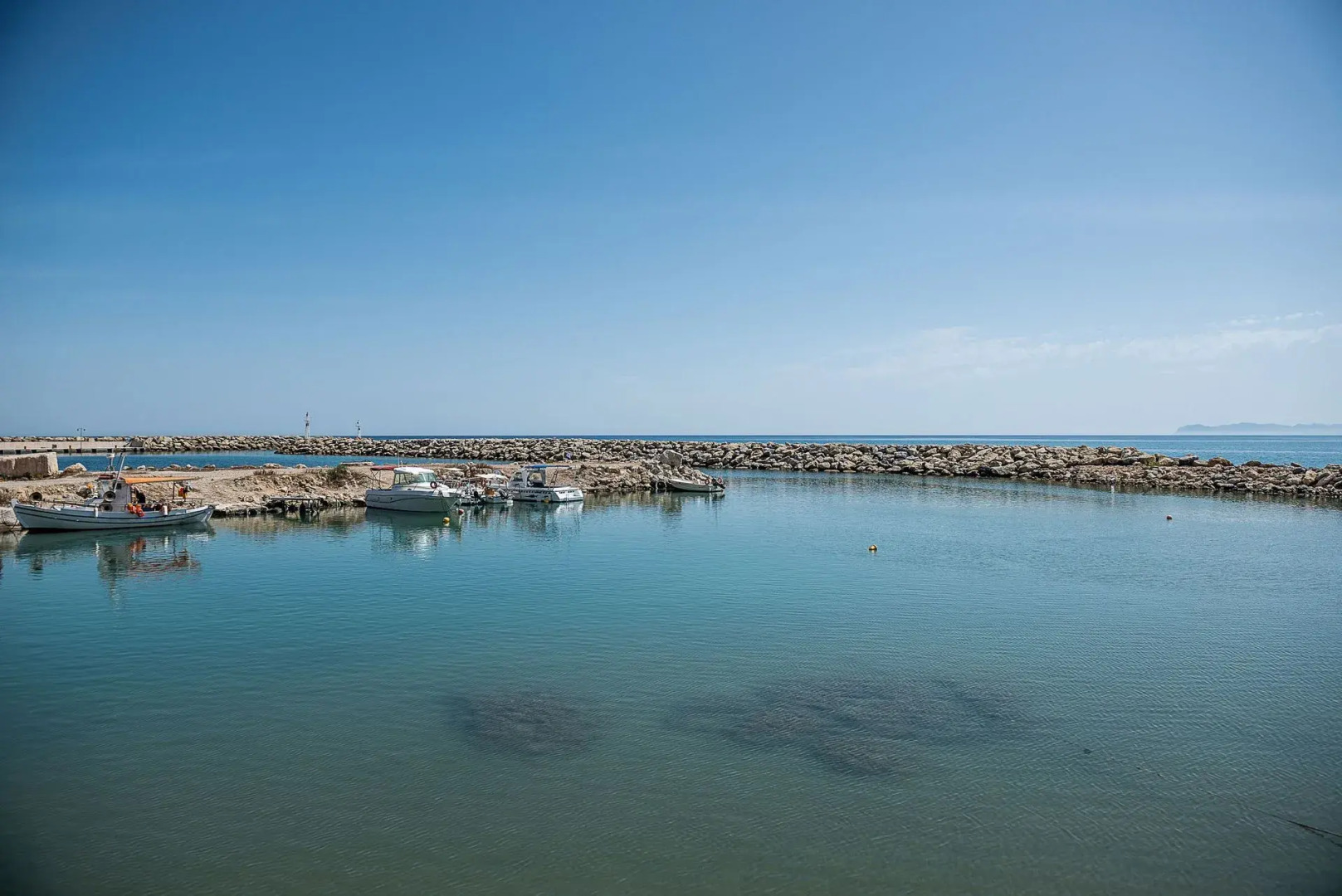 Avra Apartments Kolymbari Harbour