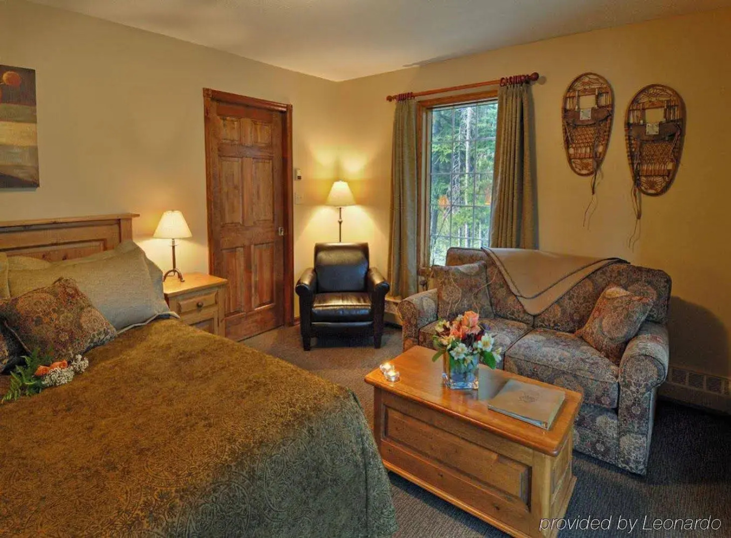 Paradise Lodge & Bungalows