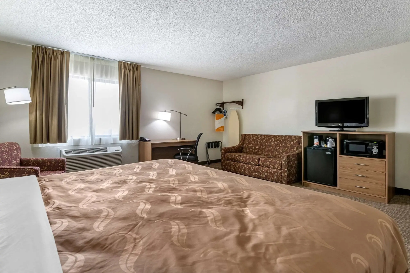 Super 8 Creston