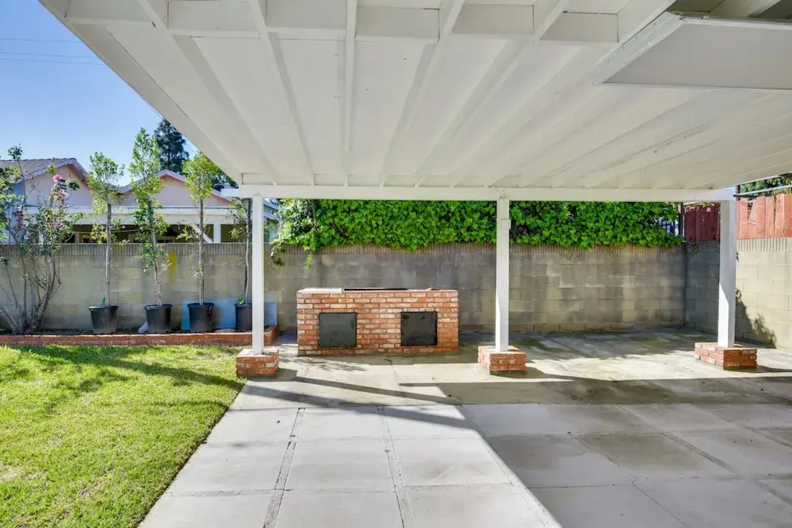 Pico Rivera Home w/ Patio ~ 20 Mi to Disney!