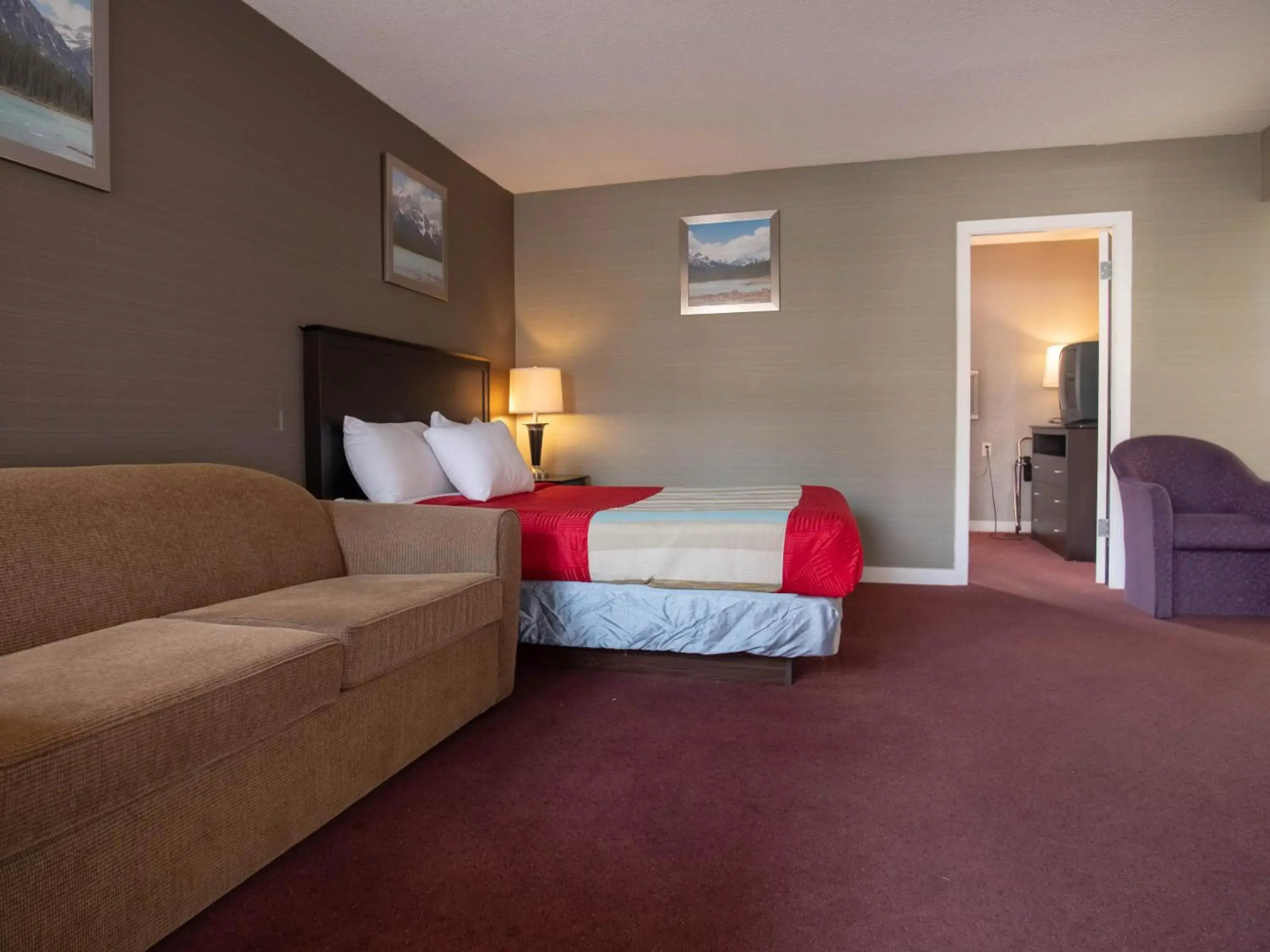 Best Budget Inn and Suites