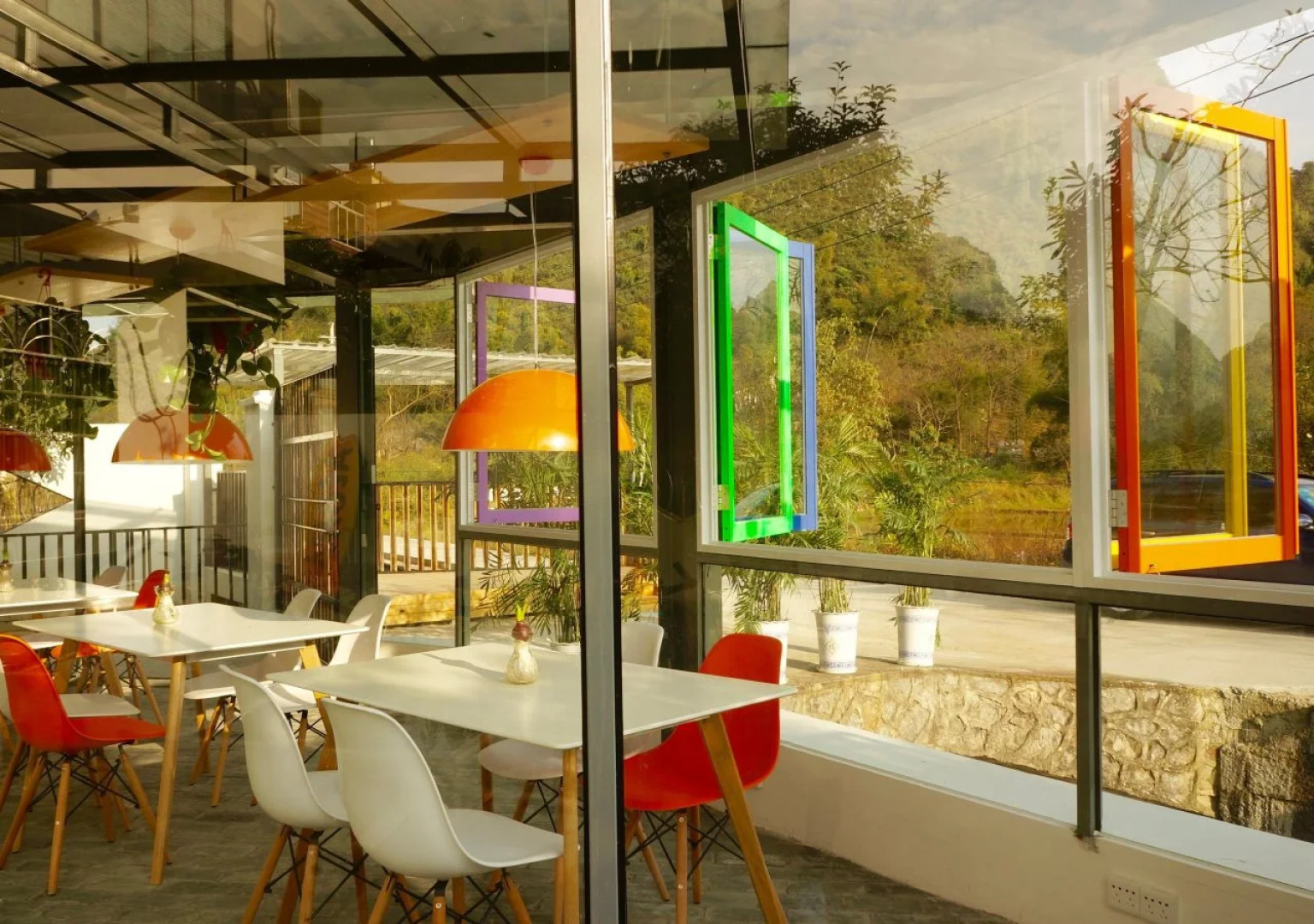 Yangshuo Wada Hostel by Yulong River