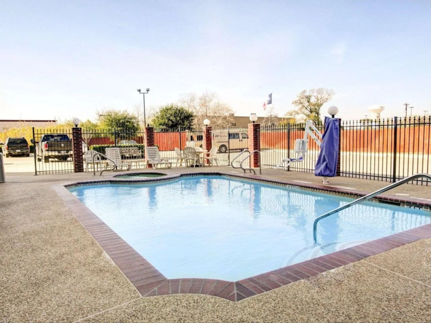 Comfort Suites Texas Ave.