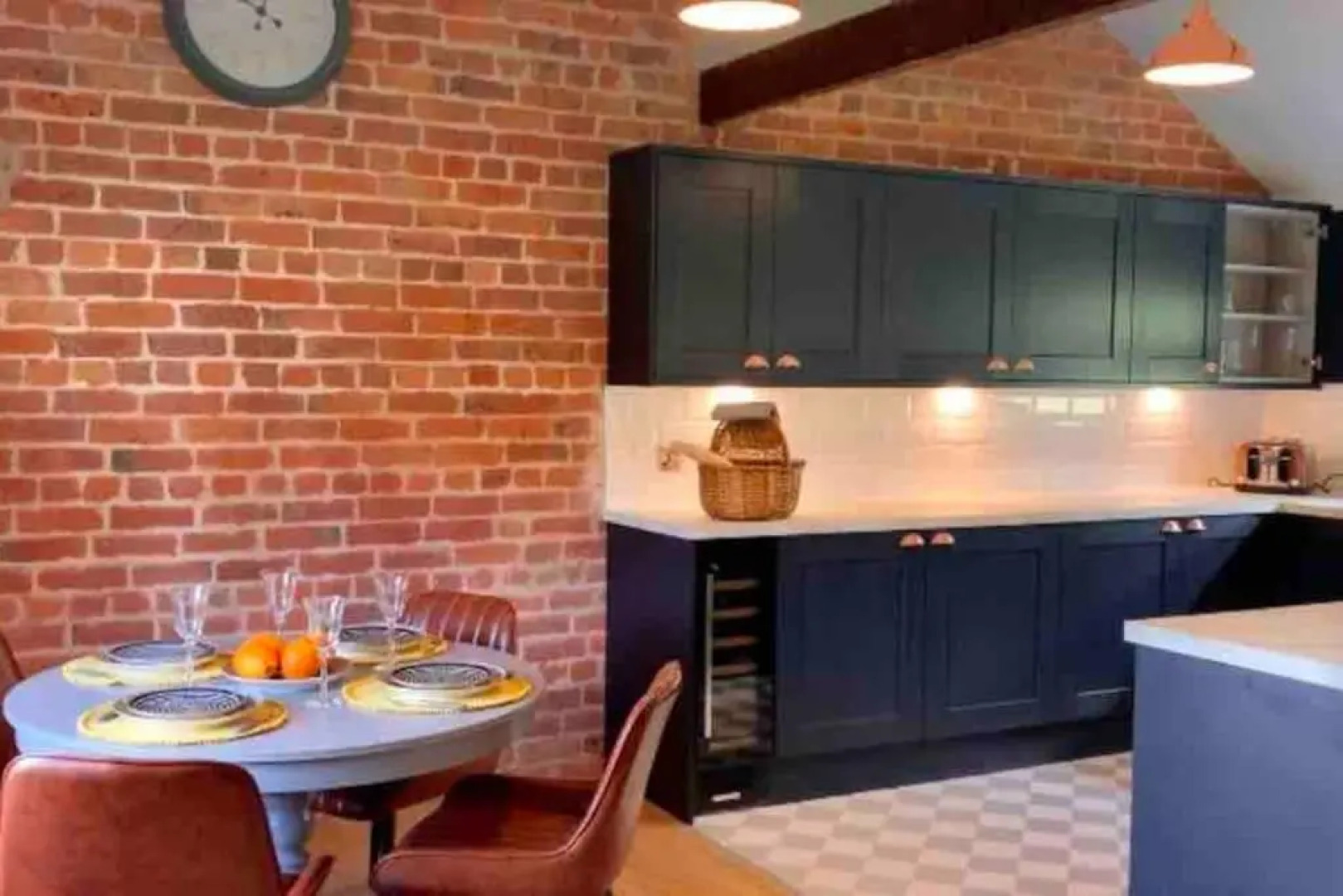 Hayes Suite (Adults Only)