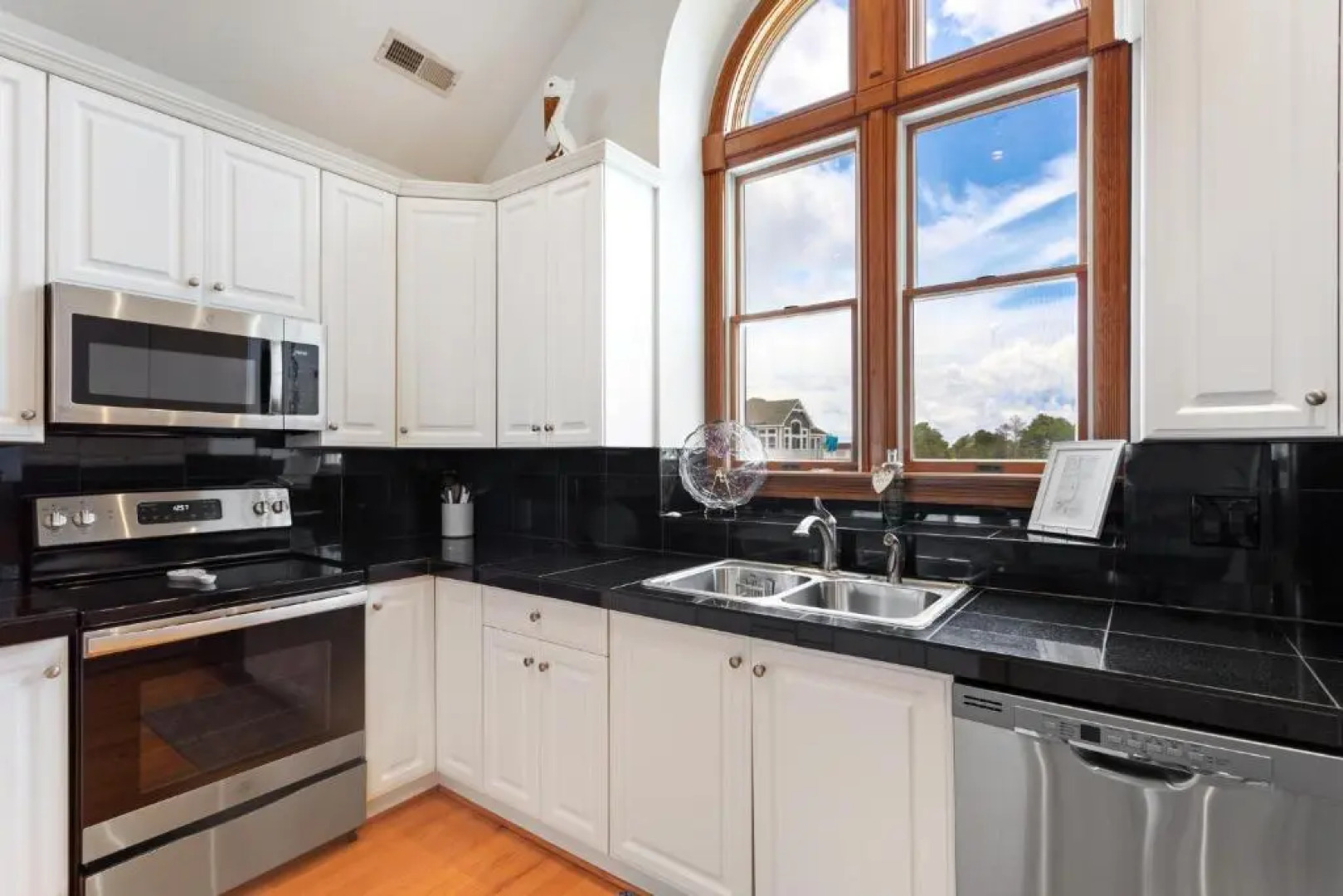 7500 Soundscape Canalfront