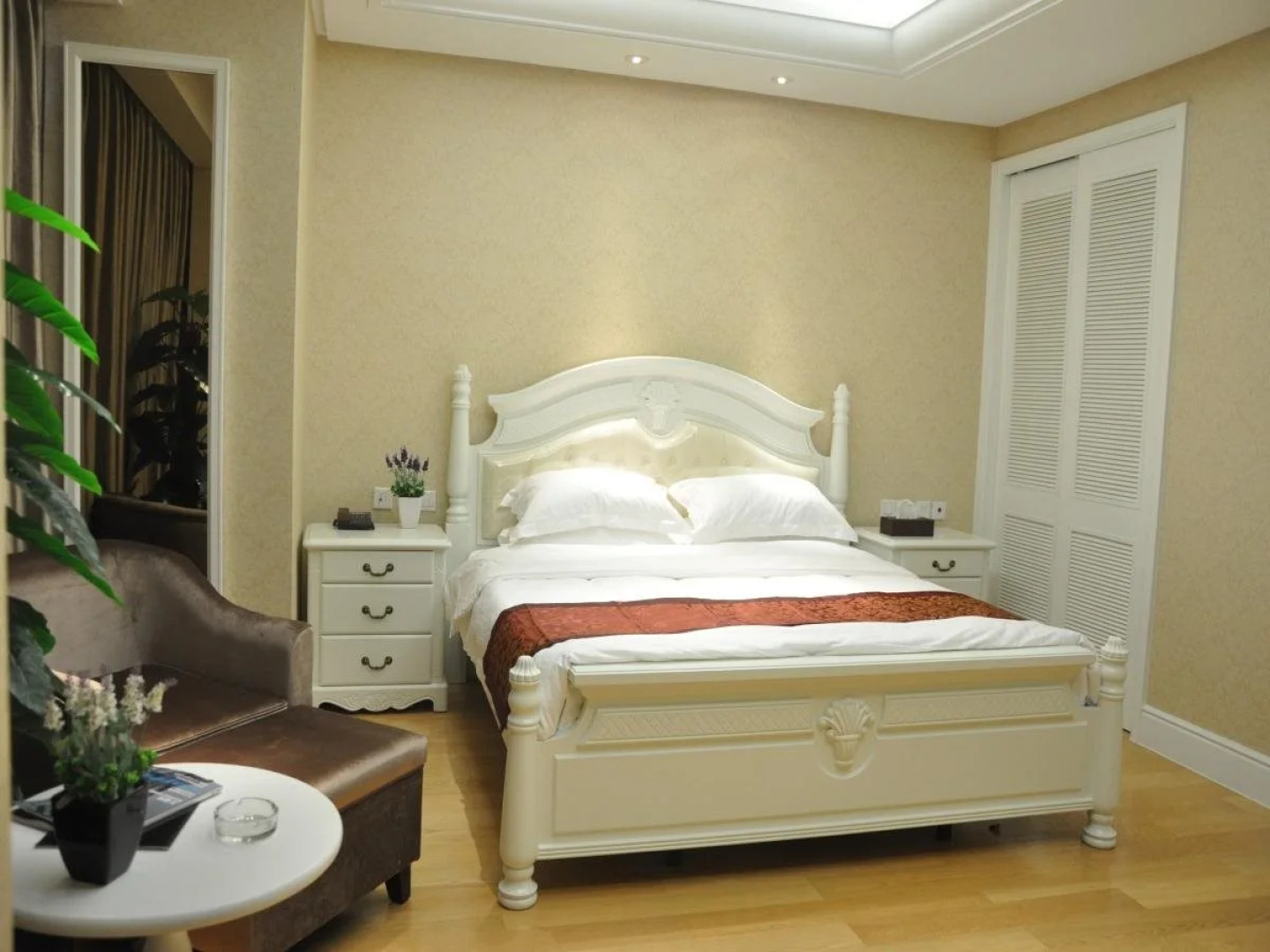 Suzhou Puyu Zhongrun Apartment Hotel